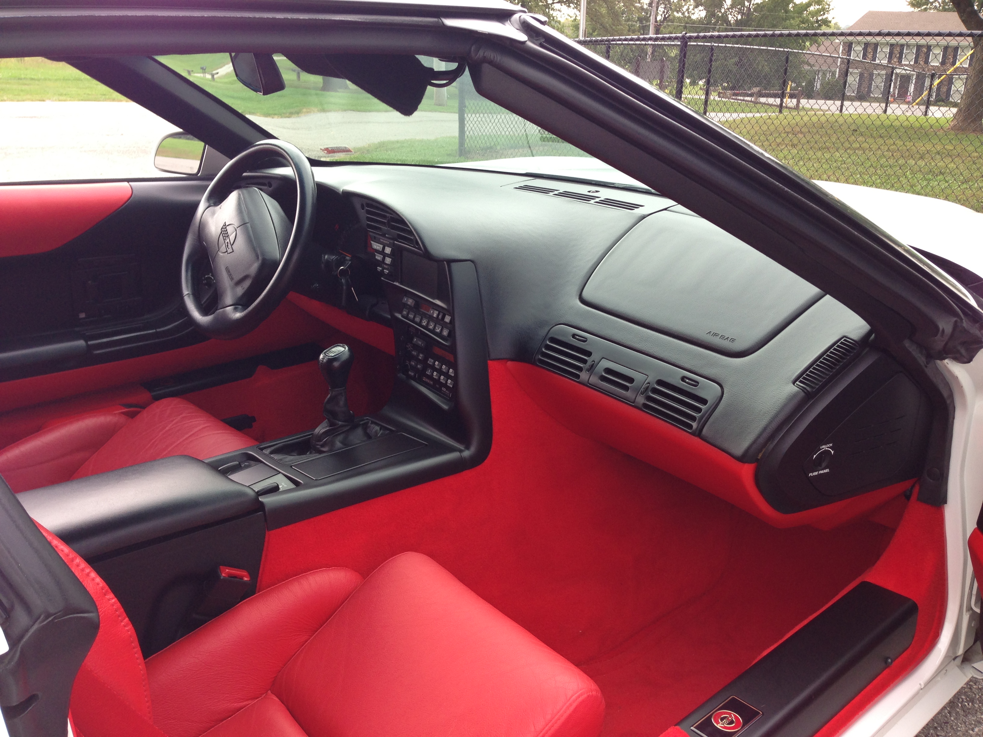 F/S 1996 Corvette Coupe, Artic White with Red Black Interior, 6 Speed