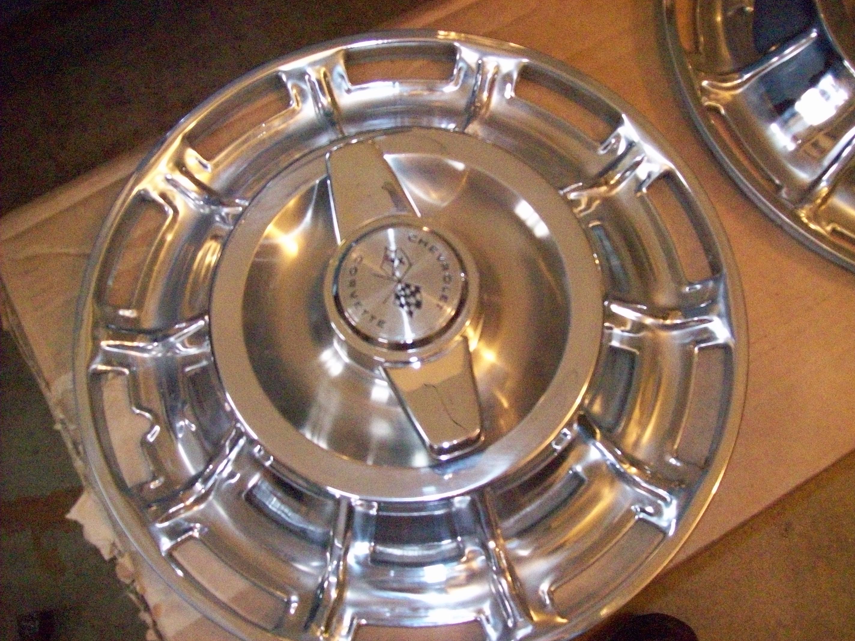 1962 corvette hubcaps