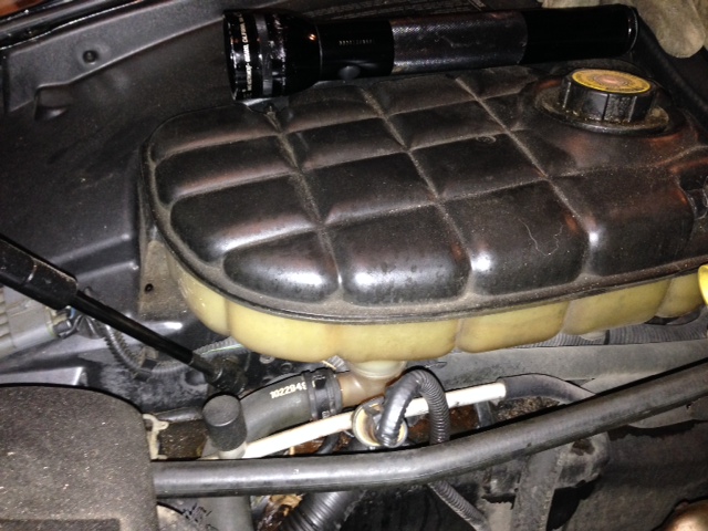 c5 coolant reservoir