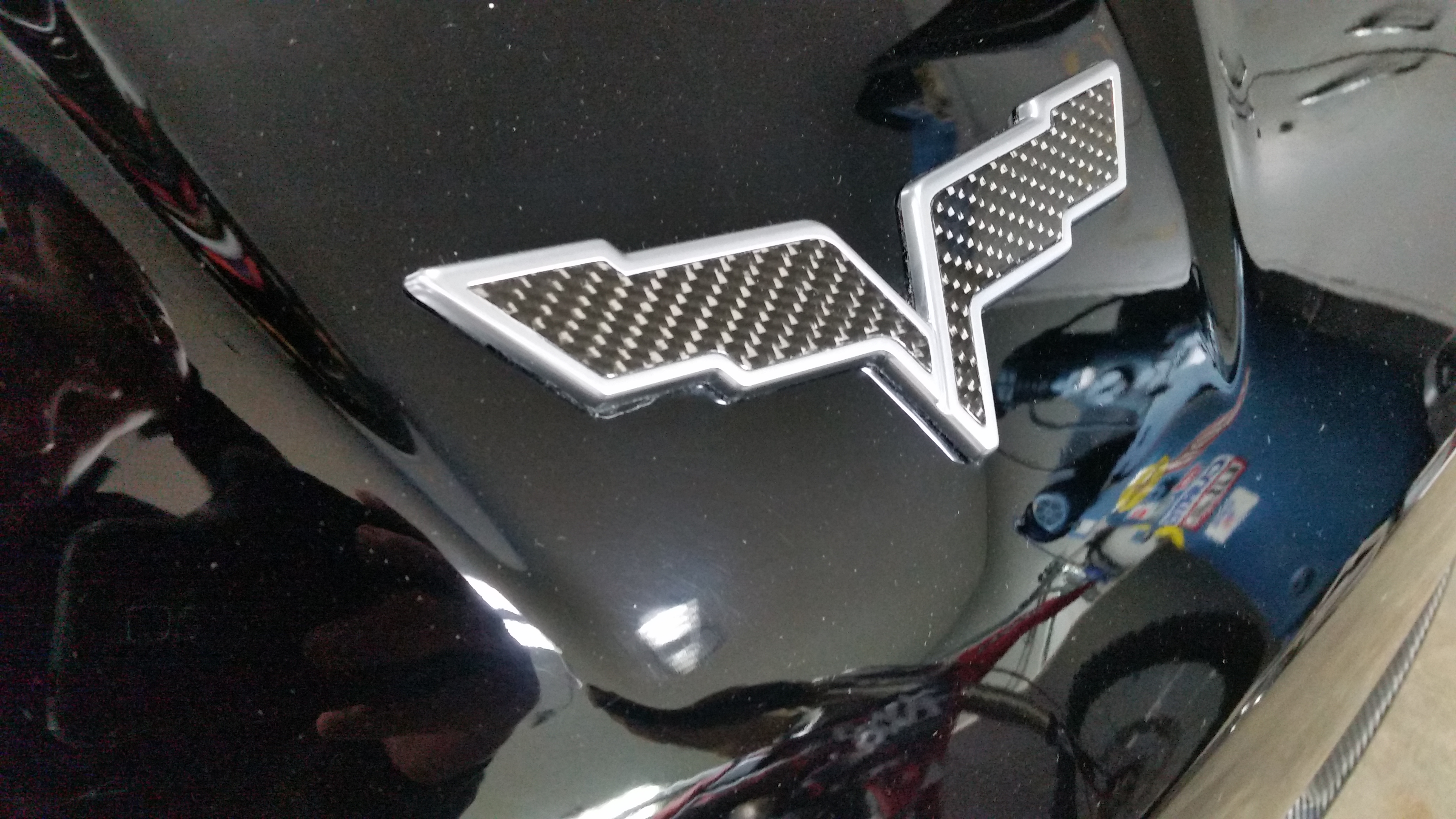 Carbon Fiber Emblems - CorvetteForum - Chevrolet Corvette Forum Discussion