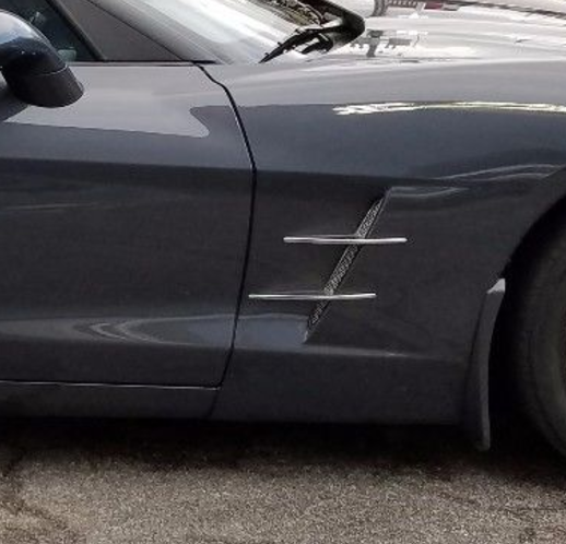 https://www.corvetteforum.com/forums/attachments/c6-corvette-general-discussion/48098199d1496019185-weird-spines-on-fender-vent-screen-shot-2017-05-28-at-7.46.02-pm.png