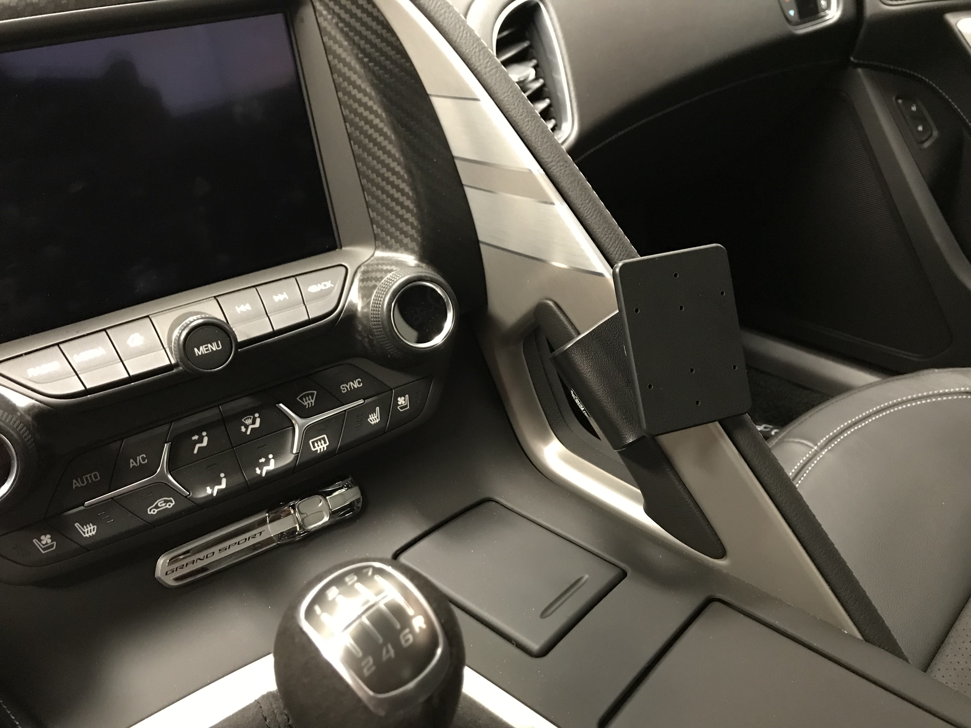 angled dash mount