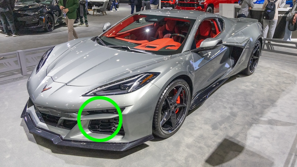 E-Ray auxiliary radiator spied on a ZORA prototype